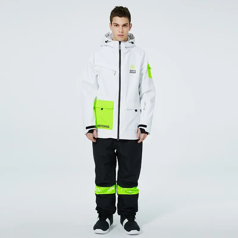 Top 2025 Ski Suit Review Couples Love for Warmth and Breathability on Slopes